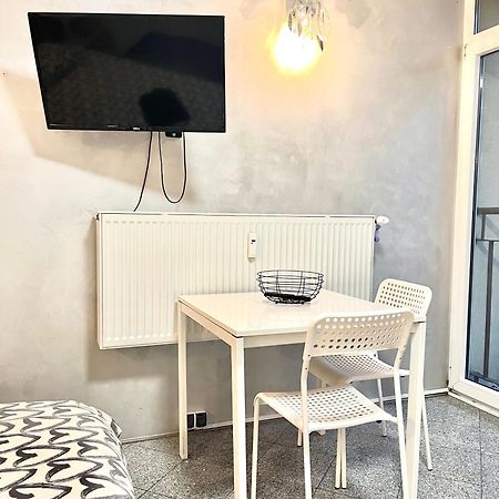 Appartamento Bezagenta Oldtown2 Close To Metro Varsavia Esterno foto